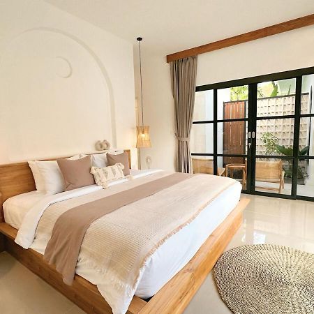 Amerta Villa Seminyak Exterior photo